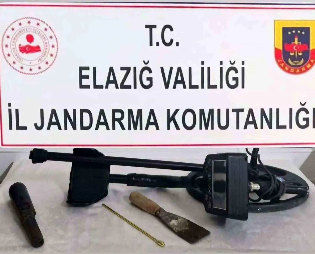 Elazığ\'da Kaçak Kazı Yapan 2 Şüpheli Yakalandı