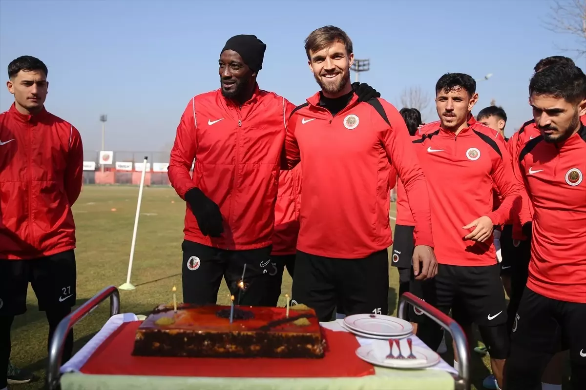 Gençlerbirliği Iğdır FK Maçına Hazırlanıyor