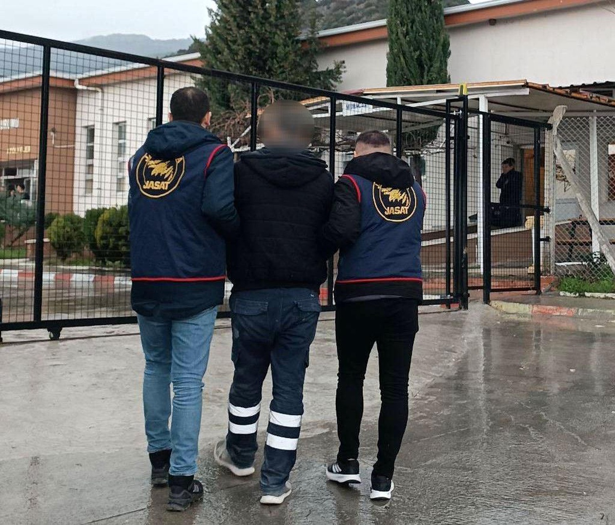 Aydın\'da 35 Şahıs Yakalandı