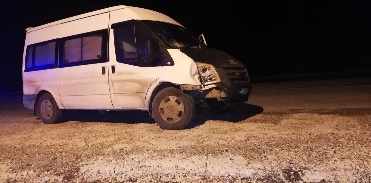 Kastamonu\'da Yaşlı Adam Minibüsle Çarpıştı
