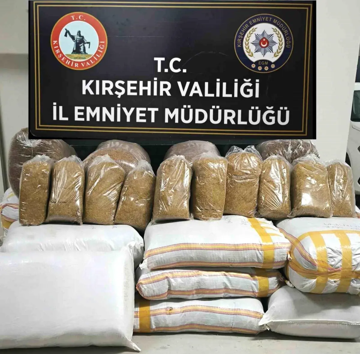 Kırşehir\'de 700 kg Kaçak Tütün Ele Geçirildi