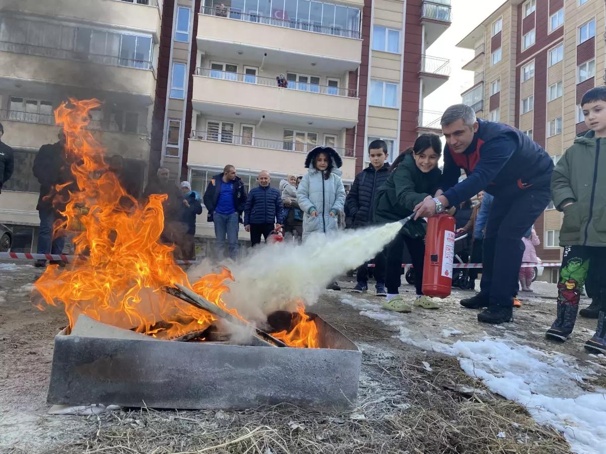 Gümüşhane\'de Yangın Tatbikatı: Site Sakinleri Bilinçlendirildi