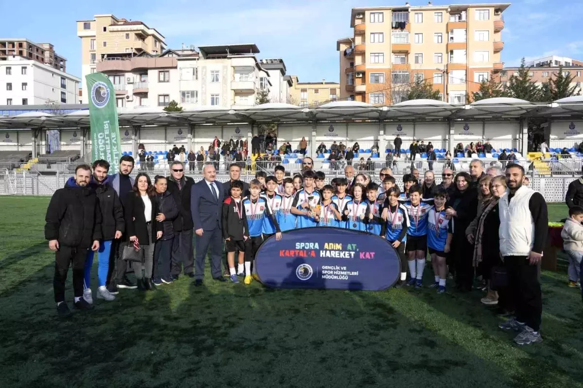 U13 Futbol Turnuvası\'nda Şampiyon Çavuşoğlu Spor Kulübü