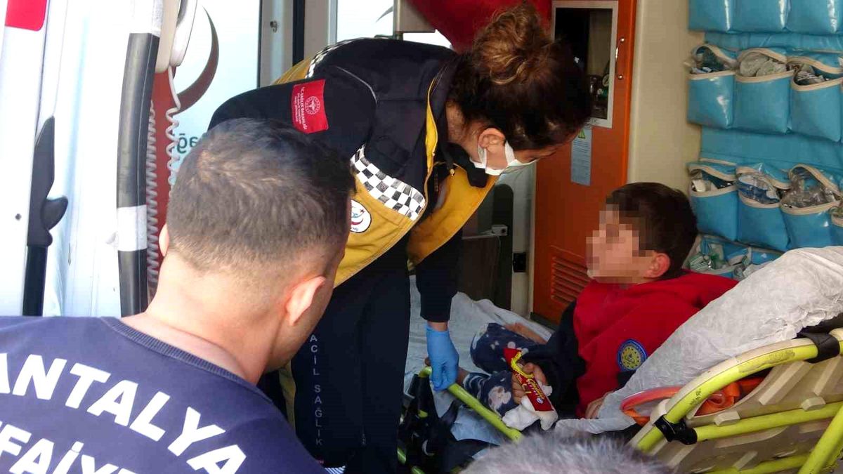 Antalya\'da Yangında Üç Çocuk Kurtarıldı, Devlet Desteği Talep Edildi