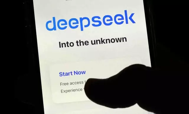 DeepSeek'in Yükselişi ChatGPT'yi Zorluyor, Nvidia Hisseleri Düşüşte