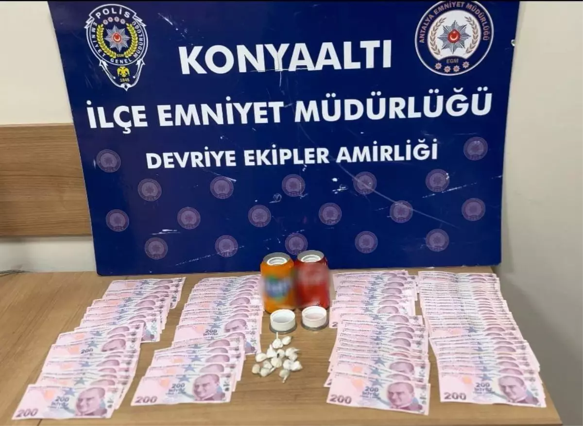 Antalya\'da Uyuşturucu Operasyonu: 13 Kg Skunk Ele Geçirildi