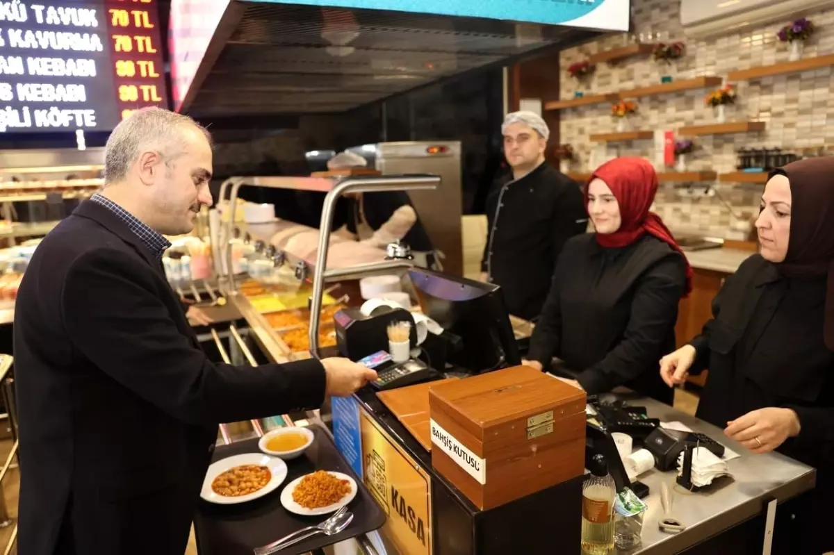 Şelale Park Sosyal Tesisleri\'nde Uygun Fiyatlı Yemek Dönemi