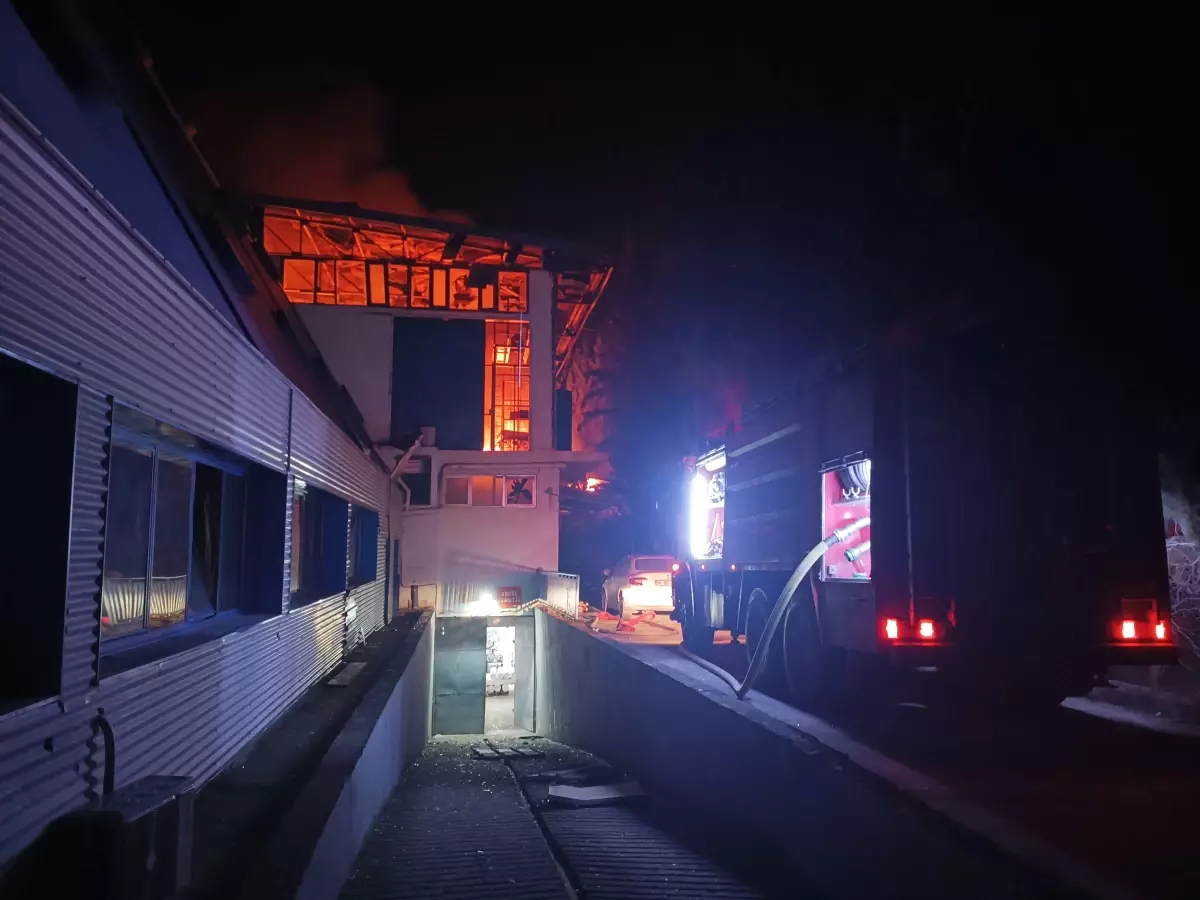 Bursa\'da Tekstil Fabrikasında Patlama ve Yangın