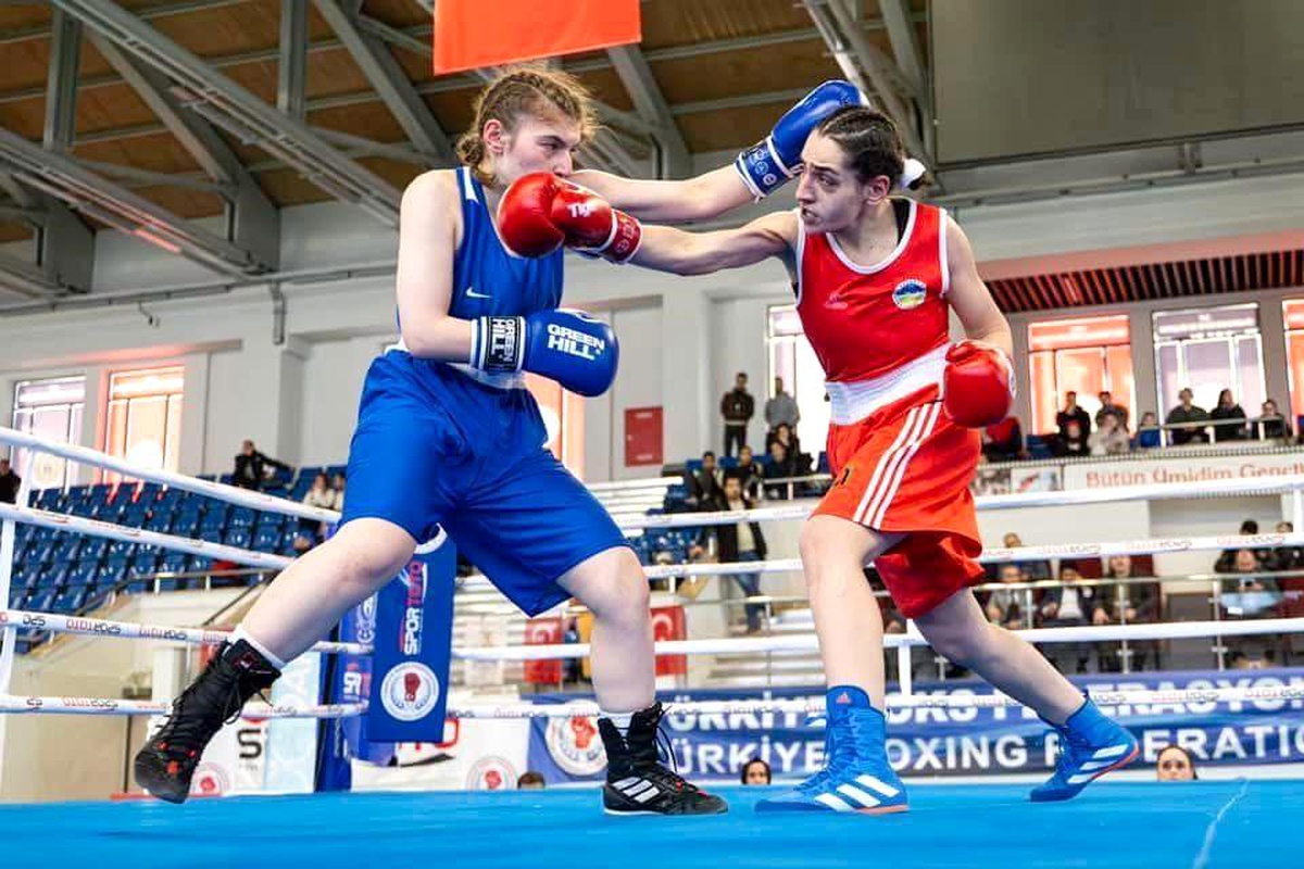 Ece Asude Ediz, Büyük Kadınlar Türkiye Boks Şampiyonası\'nda İkincilik Elde Etti