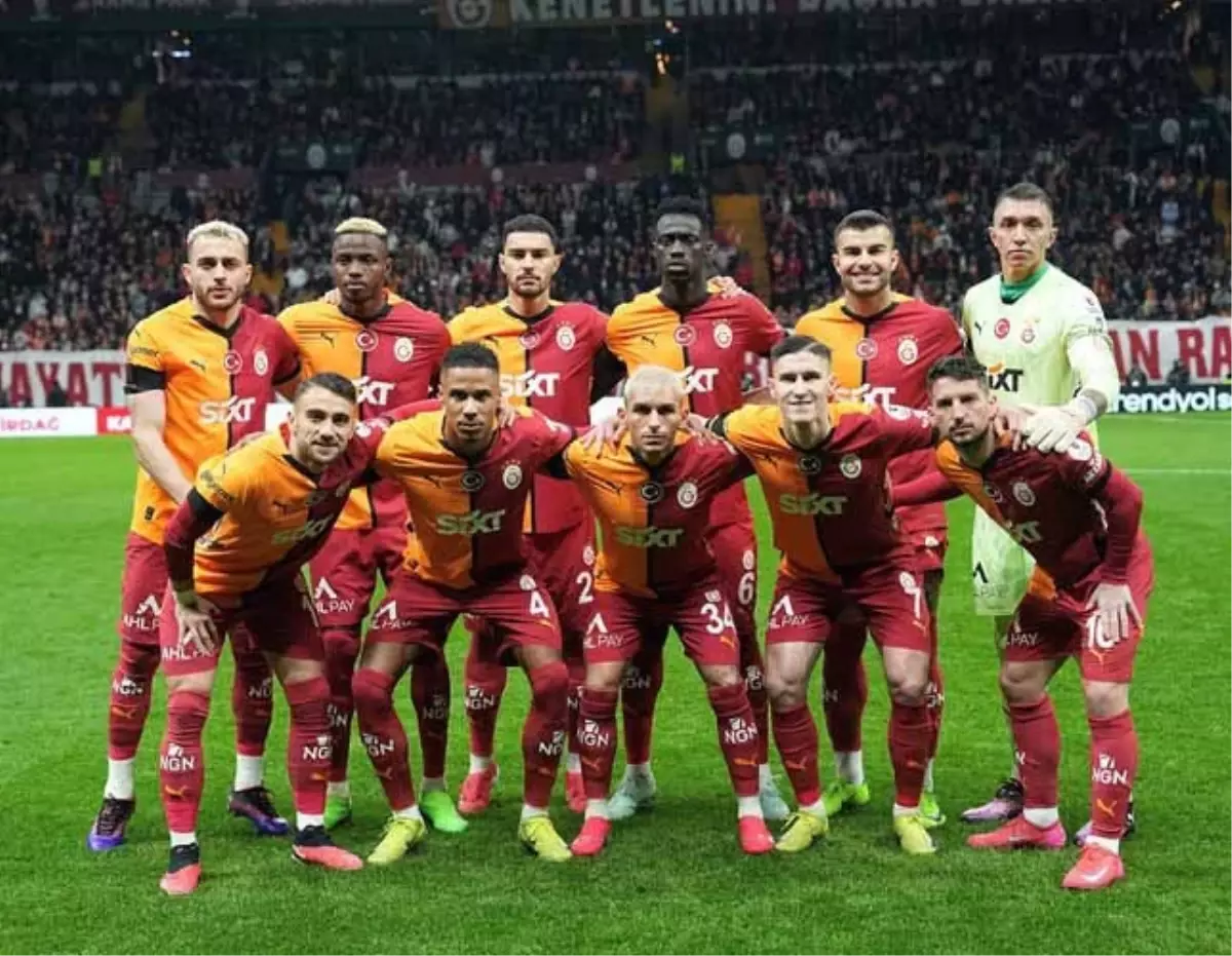 Galatasaray, Ajax ile Avrupa\'da İlk Maçına Çıkıyor