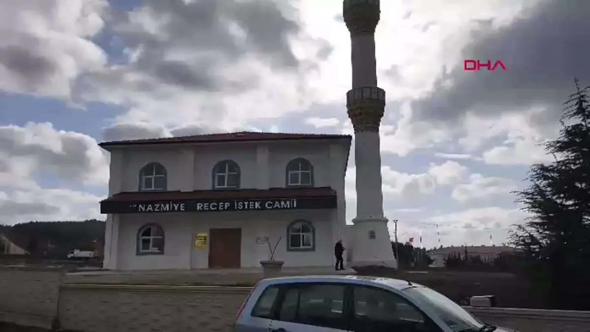 Edirne\'de 600 Kişilik Yeni Cami İbadete Açıldı