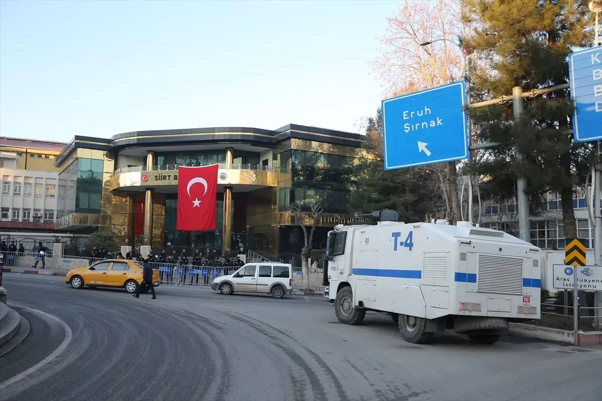 Siirt Belediye Başkanı Alağaş Görevden Uzaklaştırıldı