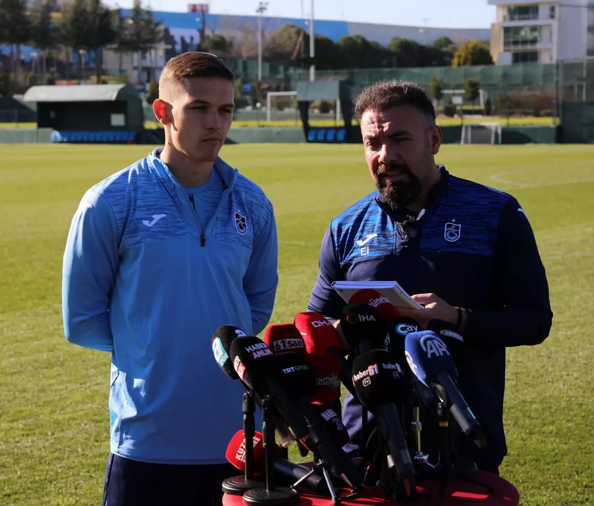 Trabzonspor\'un yeni transferi Sikan: Sahada isimler değil takımlar oynar (HABER EKLENDİ)