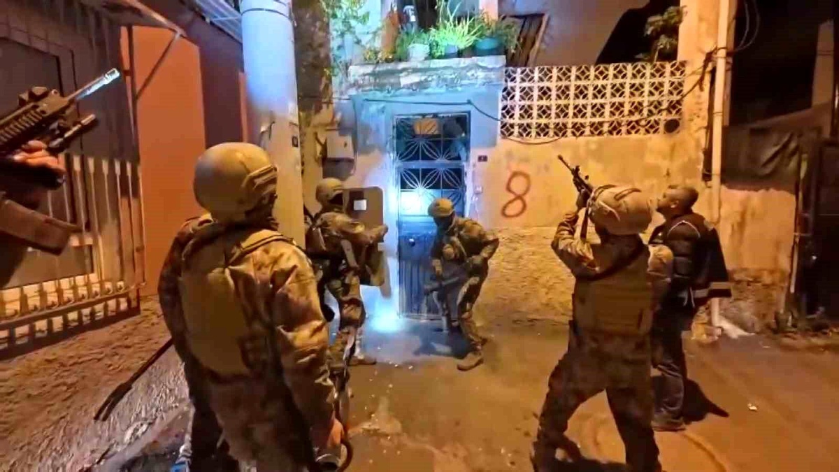 Adana\'da Silah Ticareti Operasyonu
