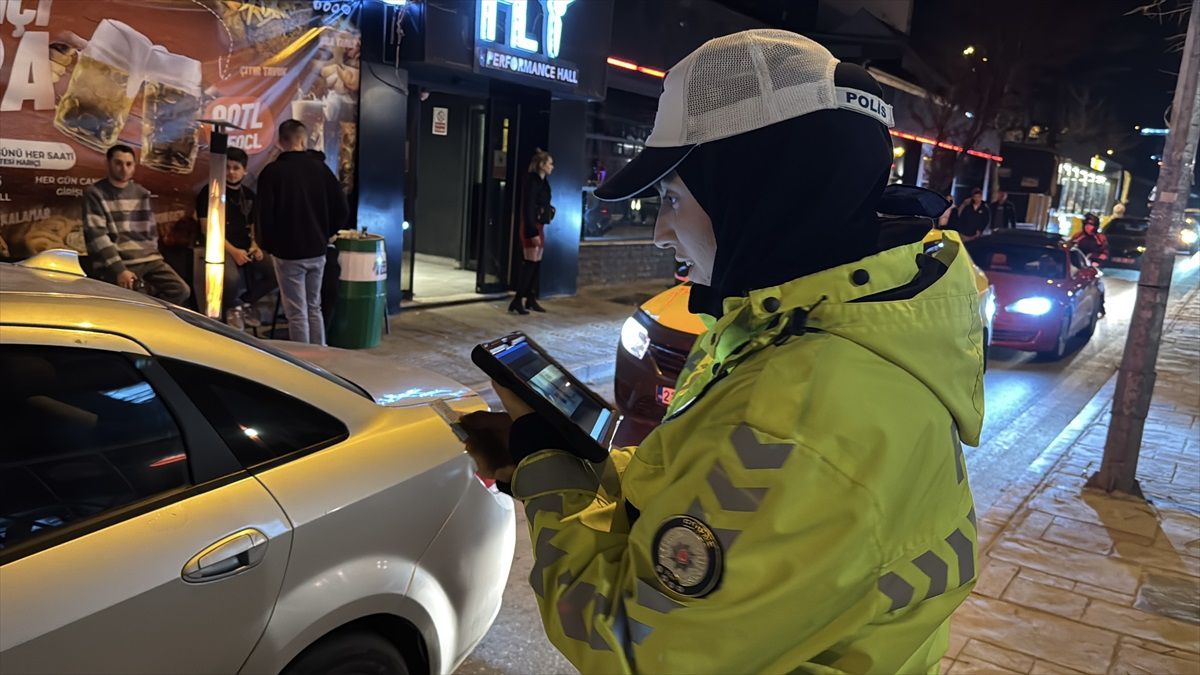 Edirne\'de Trafik Denetimi: 19 Sürücüye Ceza