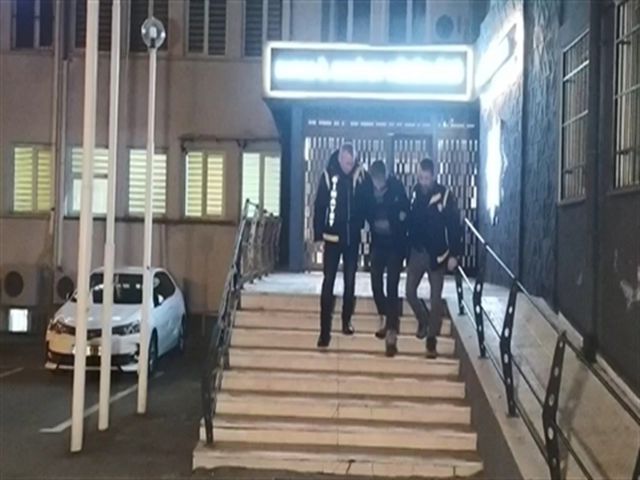 Eşini boğarak öldürüp 'mekanı cennet olsun' diyen sanığın cezası belli oldu Eşini boğarak öldürüp 'mekanı cennet olsun' diyen sanığın cezası belli oldu