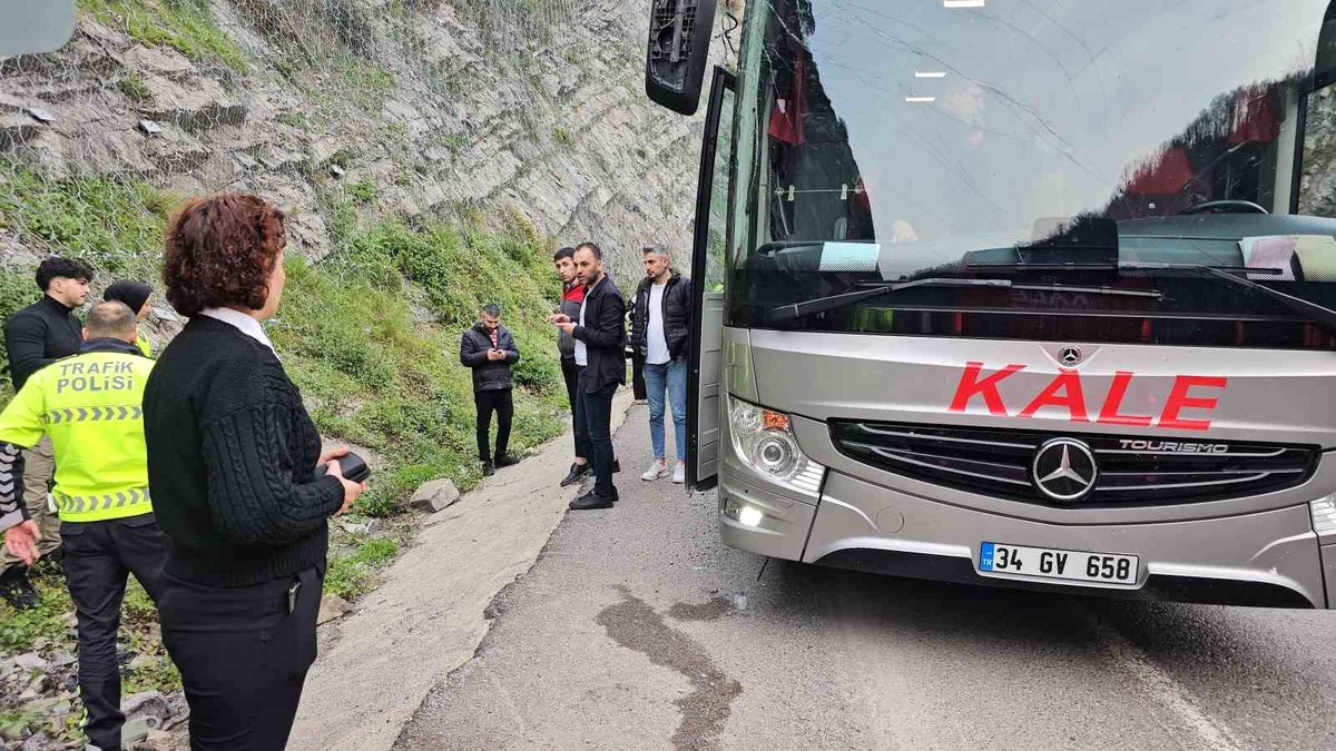 Zonguldak\'ta otobüs kazası: 3 yaralı