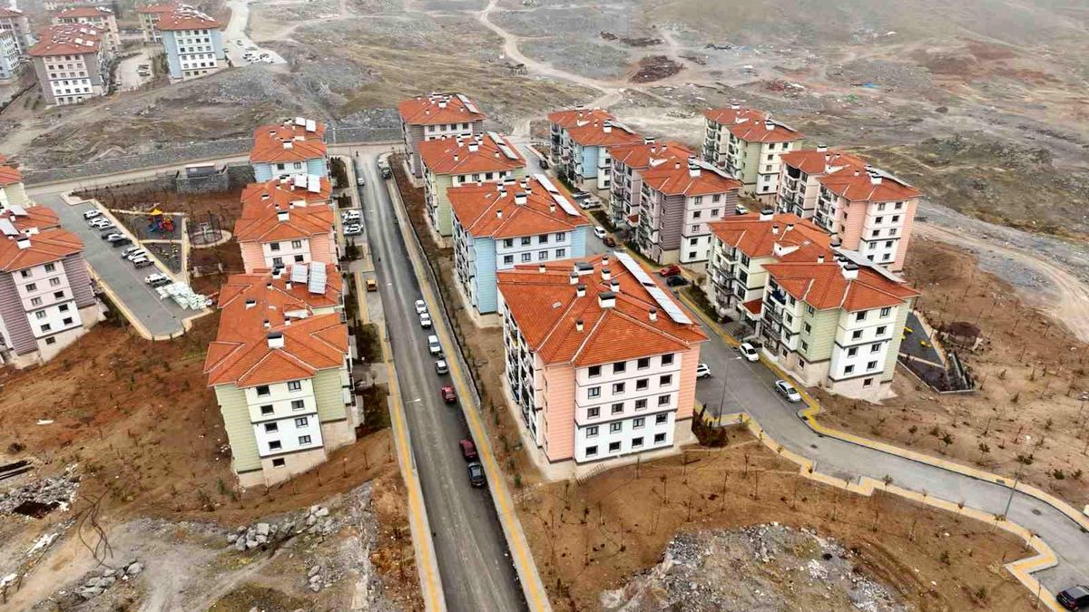 Malatya Gelinciktepe\'de hak sahipleri yeni yuvalarına kavuşuyor