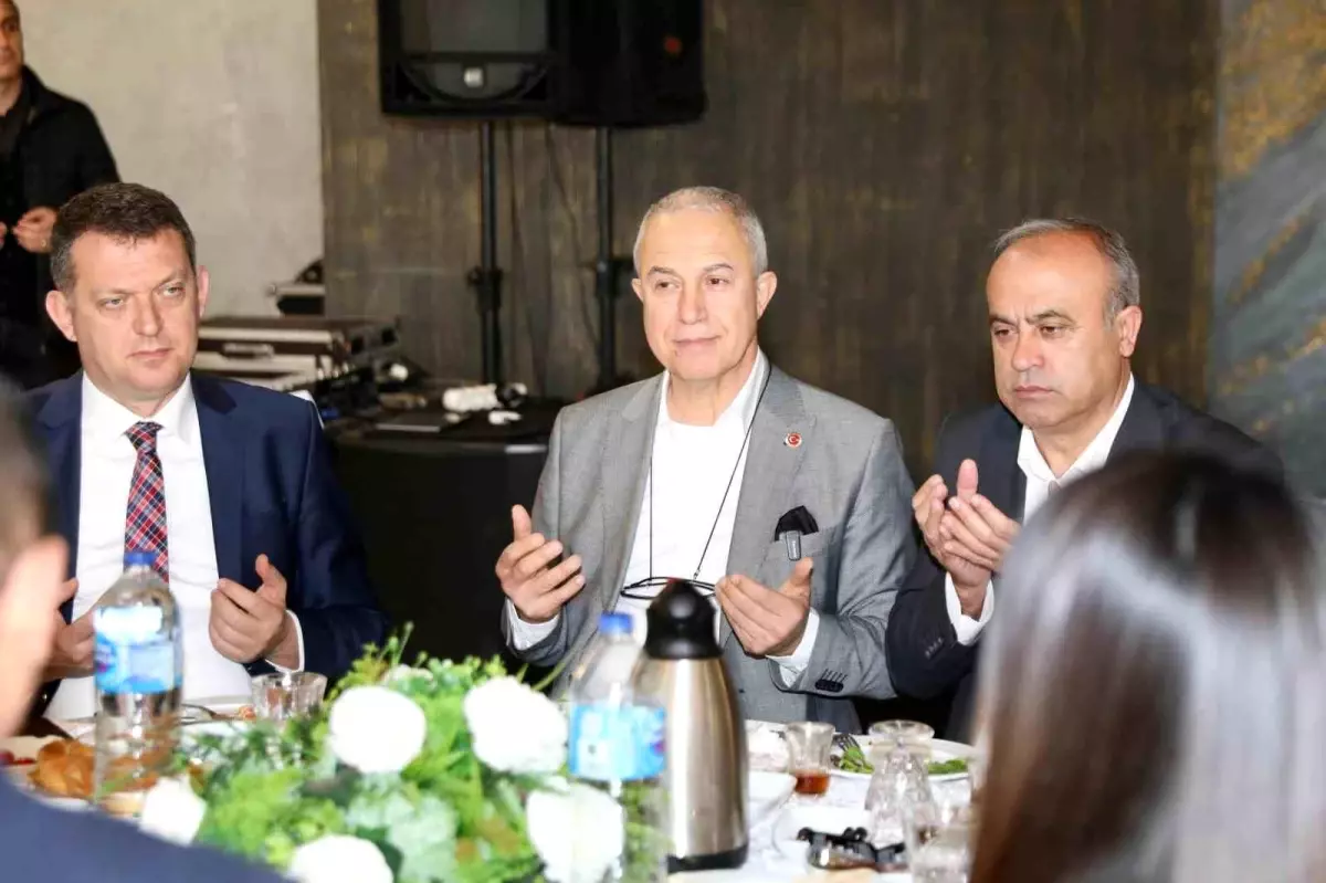 Alanya Muhtarlar Derneği Yeni Başkanı Rüştü Vural Görevde