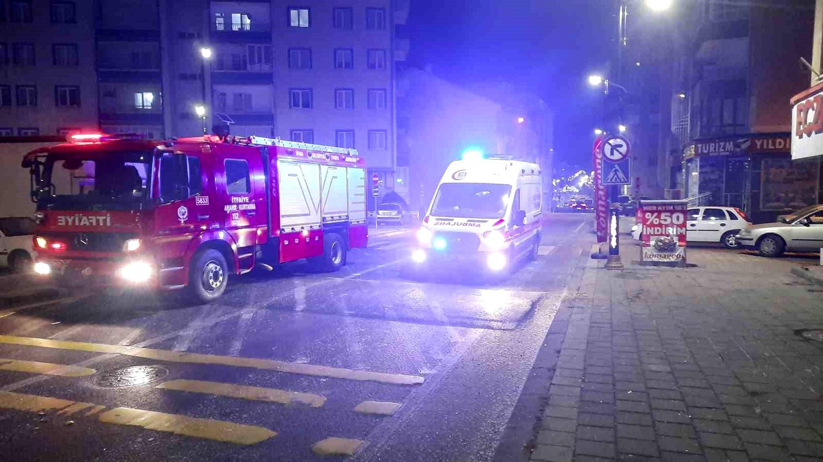 Sivas\'ta Trafik Kazası: Sürücü Yaralı