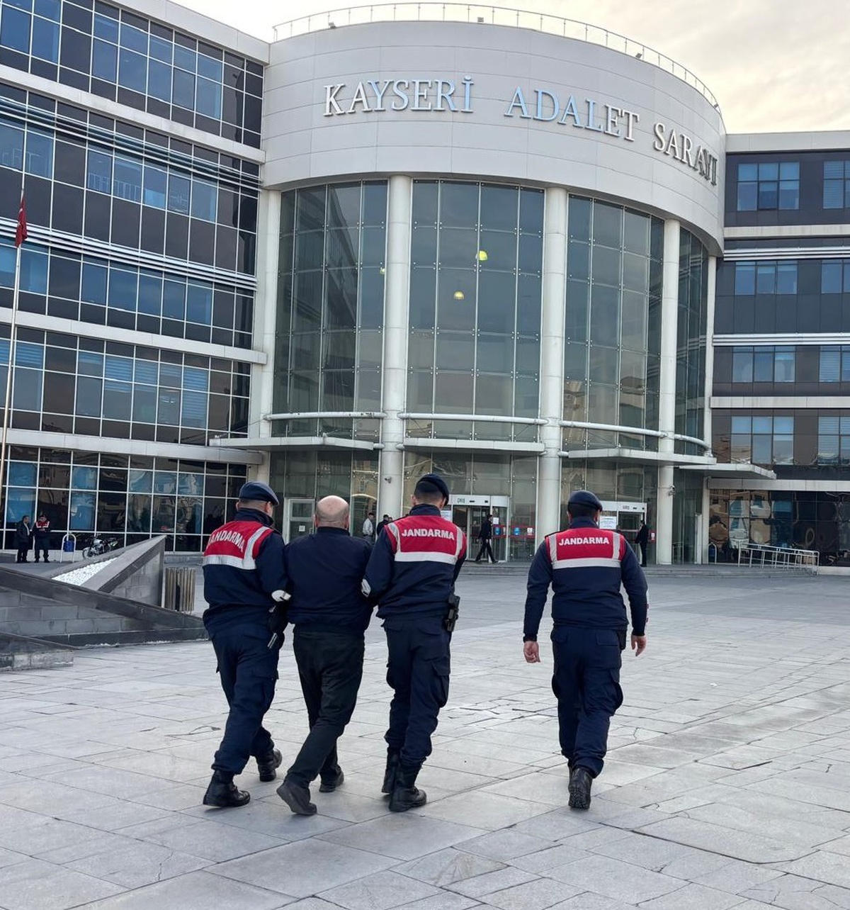 Uyuşturucu Suçundan Aranan H.S.O. Kayseri\'de Tutuklandı