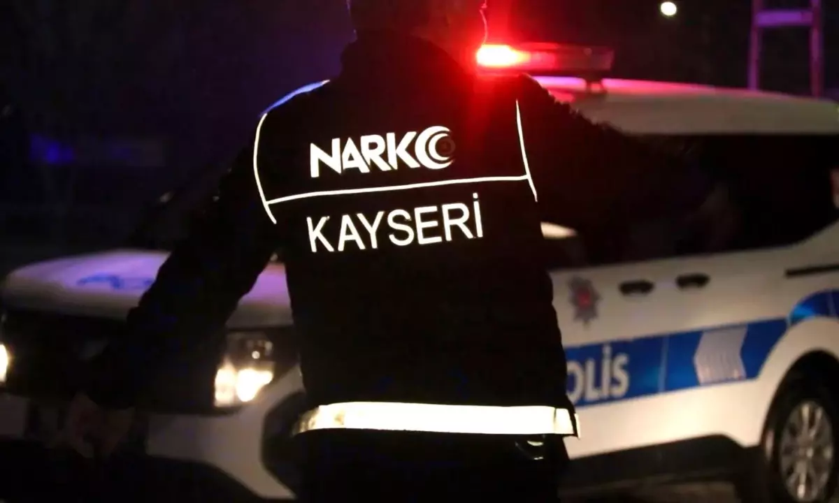 Kayseri\'de Narkotik Uygulaması: 239 Şahıs Kontrol Edildi