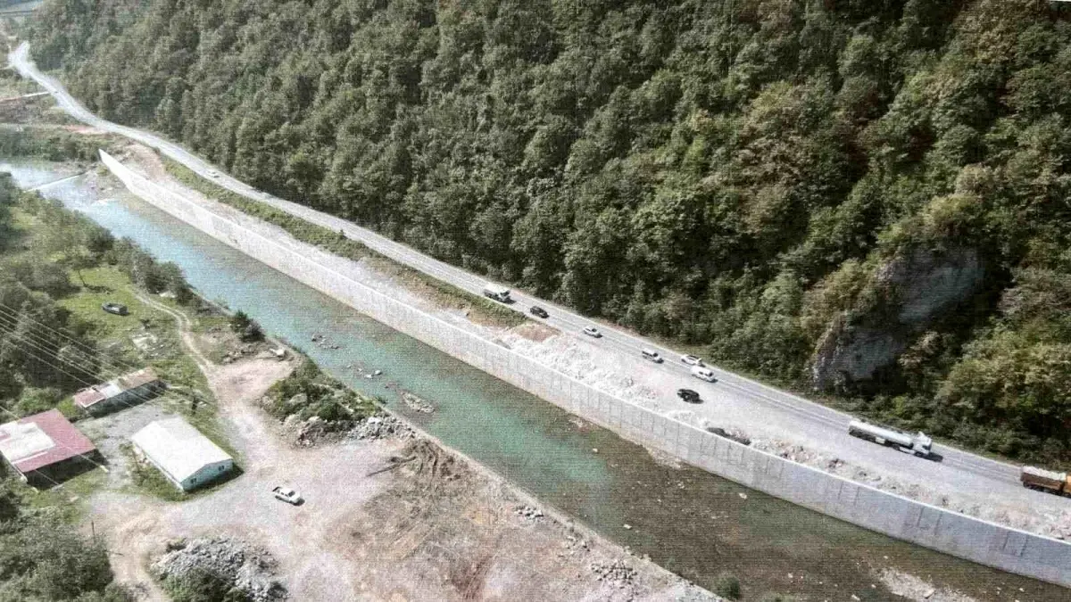 Trabzon-Bayburt Araklı Yolunda Çalışmalar Hızla Devam Ediyor