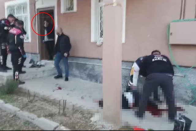 Yasak ilişki iddiasıyla hastane müdürünü vurdu, polisi arayıp 'Gelin alın' dedi Yasak ilişki iddiasıyla hastane müdürünü vurdu, polisi arayıp 'Gelin alın' dedi