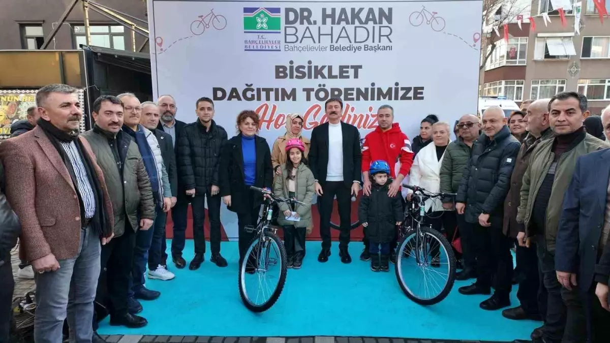 Bahçelievler Belediyesi, 100 Bisiklet Hediye Etti