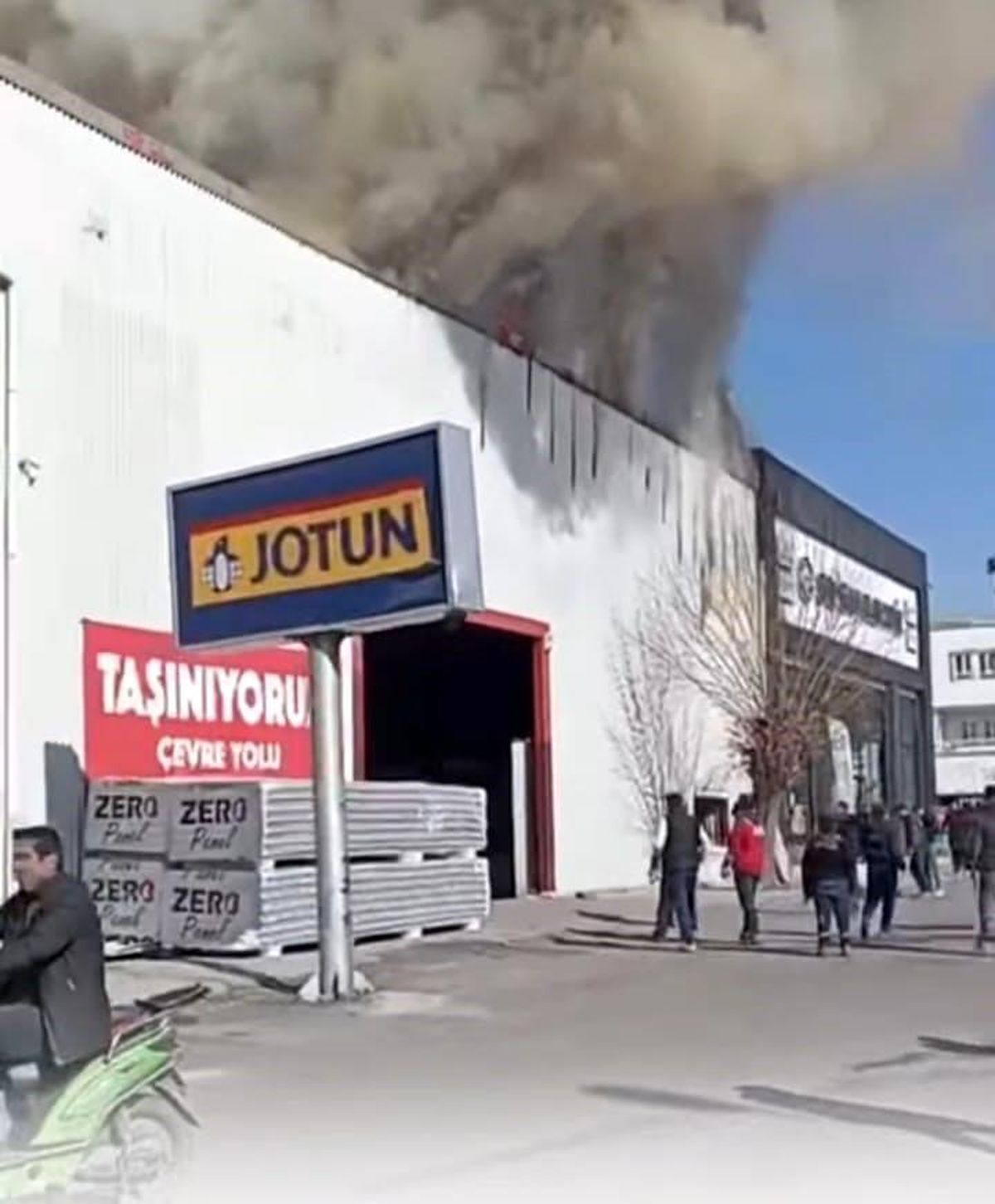 Batman\'da Yangın Paniği