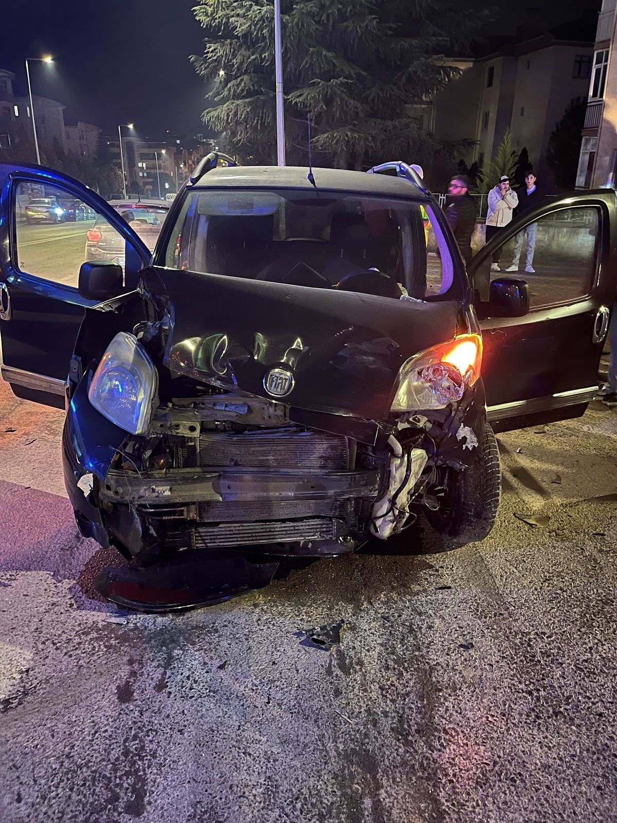 İnegöl\'de Trafik Kazası: 4 Yaralı