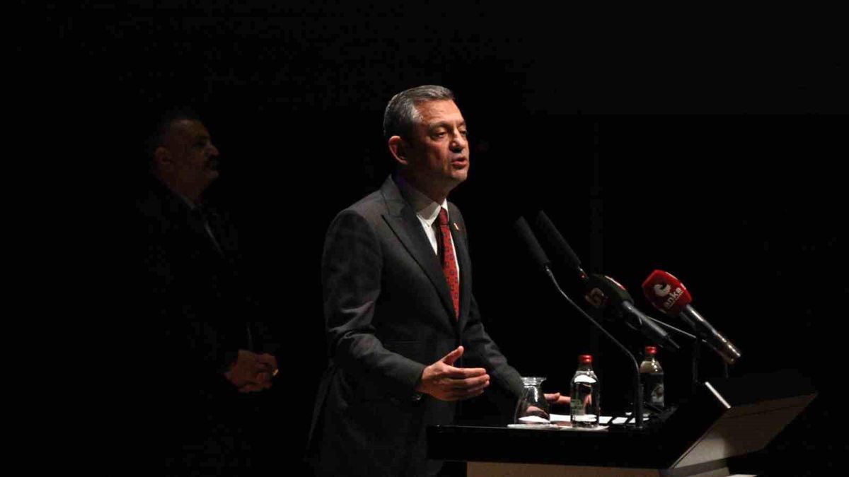 CHP Lideri Özel: "Engelliler Bakanlığı kurulacak ve başında engelli bakan olacak"