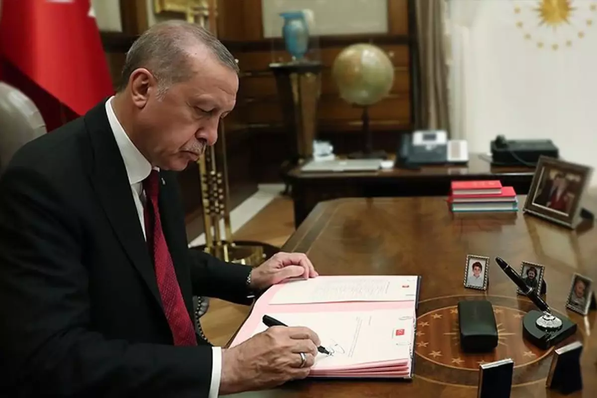 Cumhurbaşkanı Erdoğan\'ın imzasıyla yeni atama kararları yürürlüğe girdi