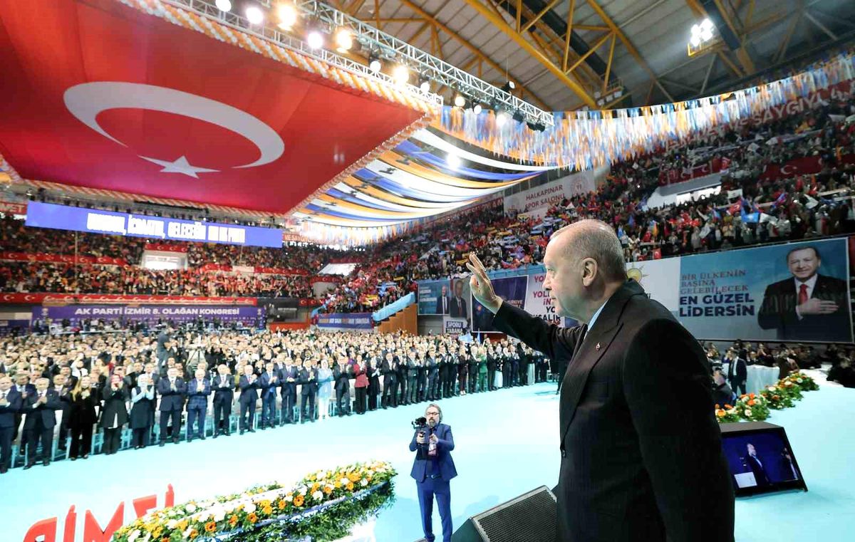Cumhurbaşkanı Erdoğan: "İzmir\'e her alanda çok daha fazla eser ve hizmet kazandıracağız"