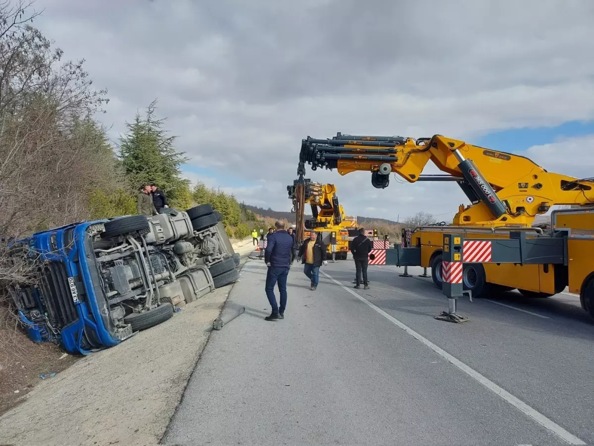 Eskişehir\'de Tanker Kazası: Sürücü Hayatını Kaybetti