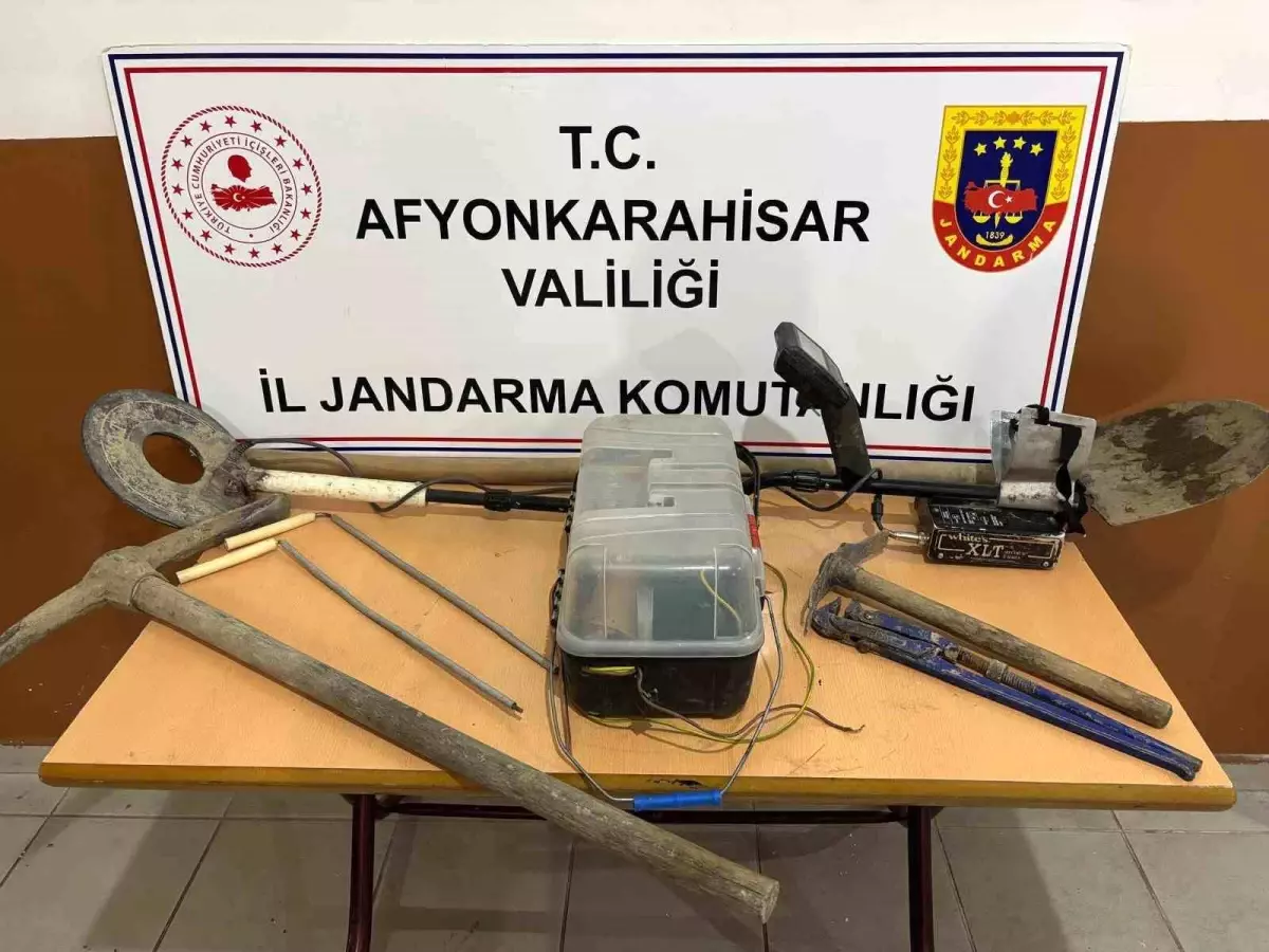 Kaçak Kazıya Jandarma Baskını