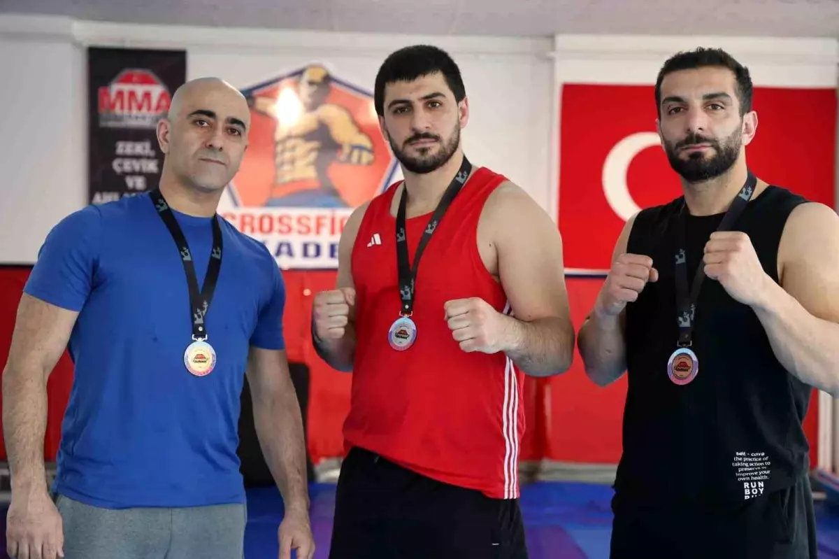 Elazığlı MMA Sporcularından 3 Madalya