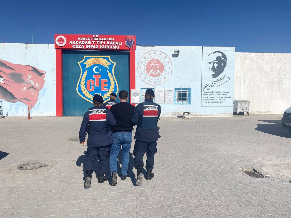 FETÖ Üyeliğinden Aranan Şahıs Malatya\'da Yakalandı
