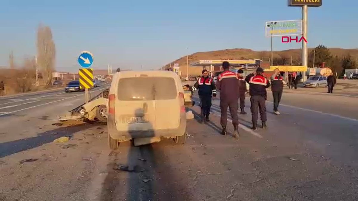 Kırıkkale\'de Trafik Kazası: 2 Ölü, 2 Yaralı