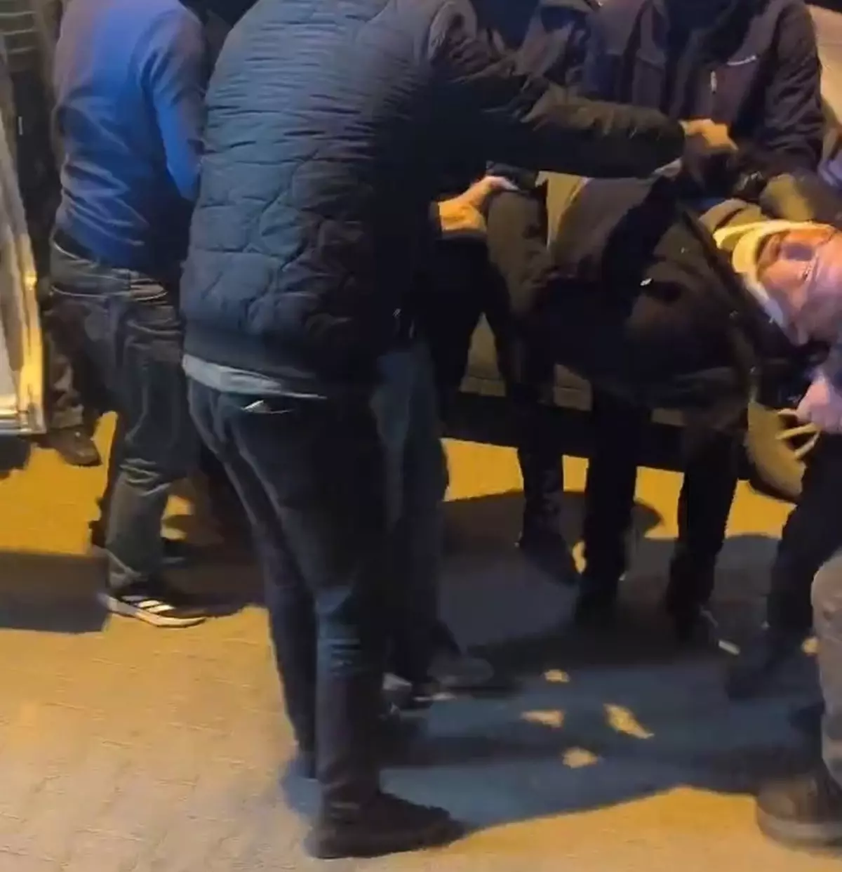 Siirt\'te Motosiklet Kazası: Yayaya İlk Müdahale Yoldan Geçen Doktordan