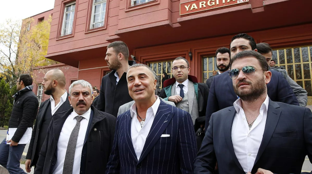 Sedat Peker üniversiteden mezun oldu