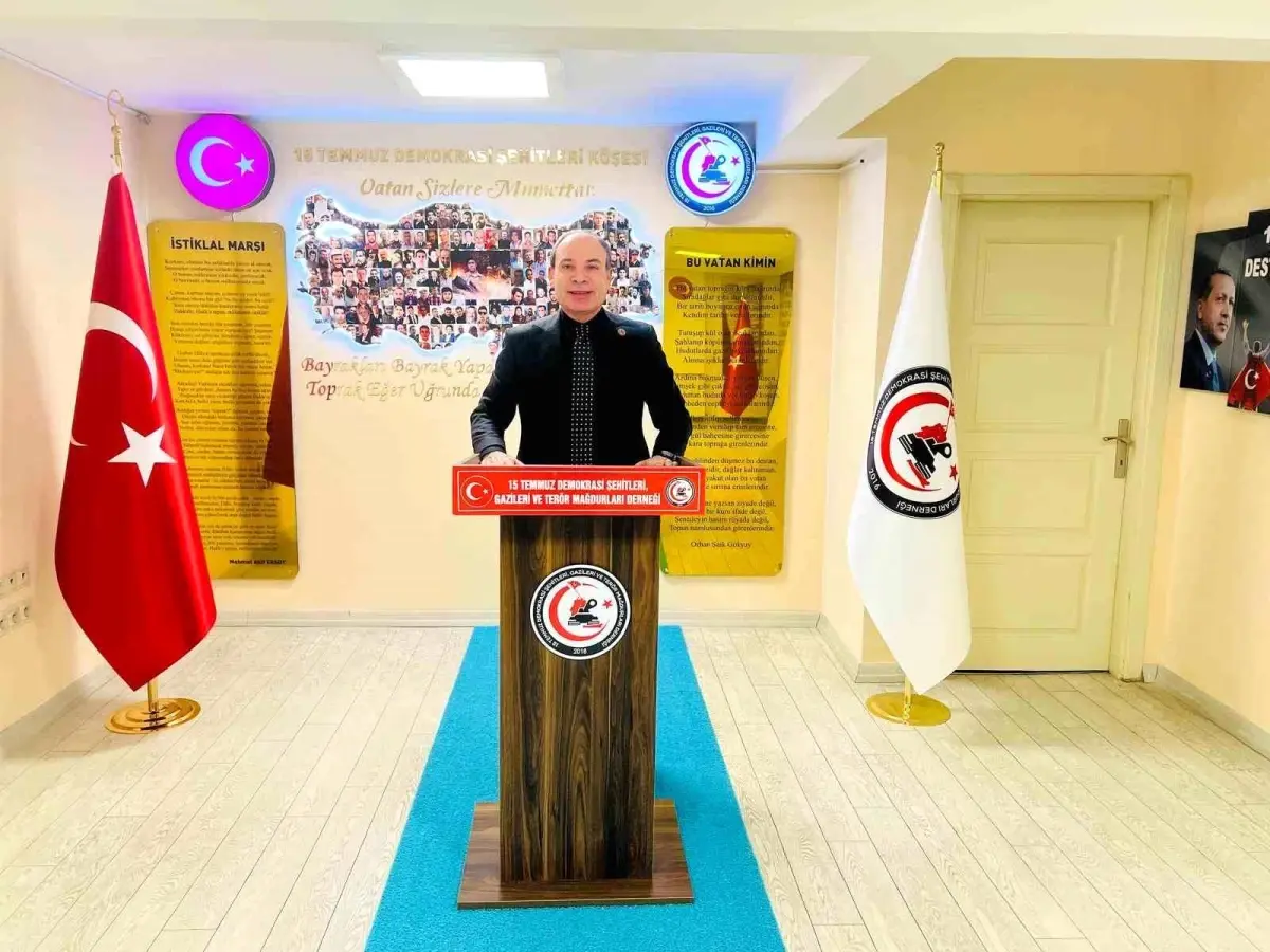 CHP Genel Başkanı Özgür Özel\'e Sert Tepki: Disiplinsiz Teğmenleri Savunmak Saygısızlık