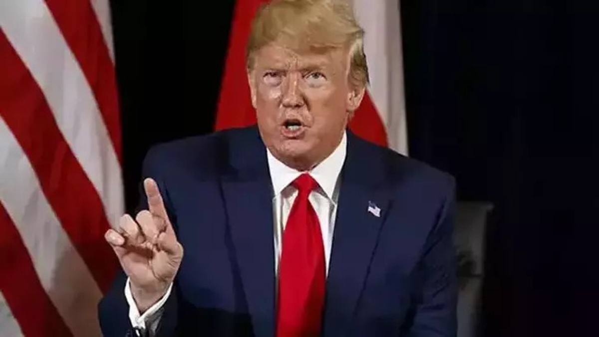Trump, Avrupa Birliği\'ne Gümrük Vergisi Uygulacağını Açıkladı
