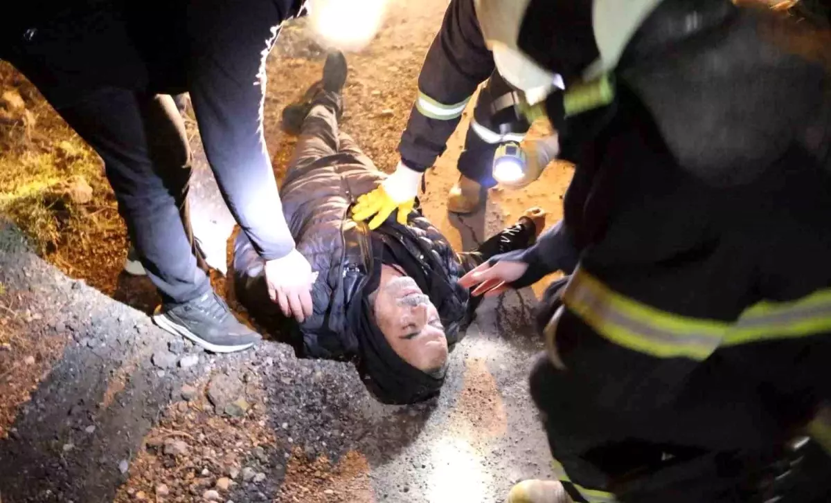 Aksaray\'da Ev Yangını: Bir Kişi Baygınlık Geçirdi