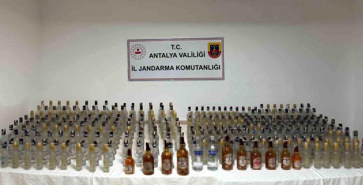 Aksu\'da 424 Litre Kaçak Alkol Ele Geçirildi