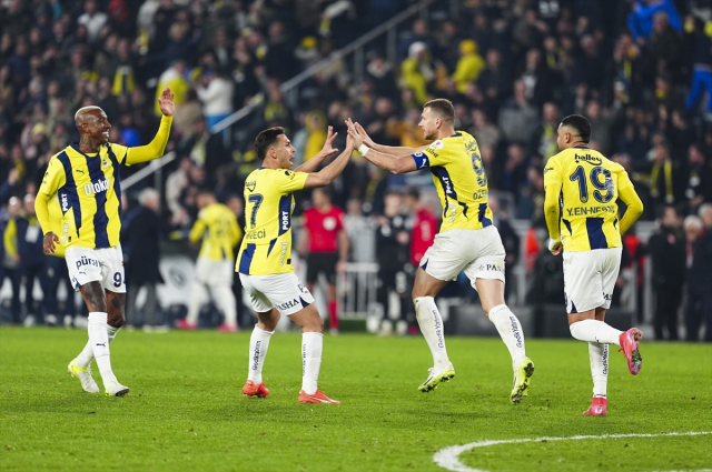 Fenerbahçe, Çaykur Rizespor'u 3-2 mağlup etti