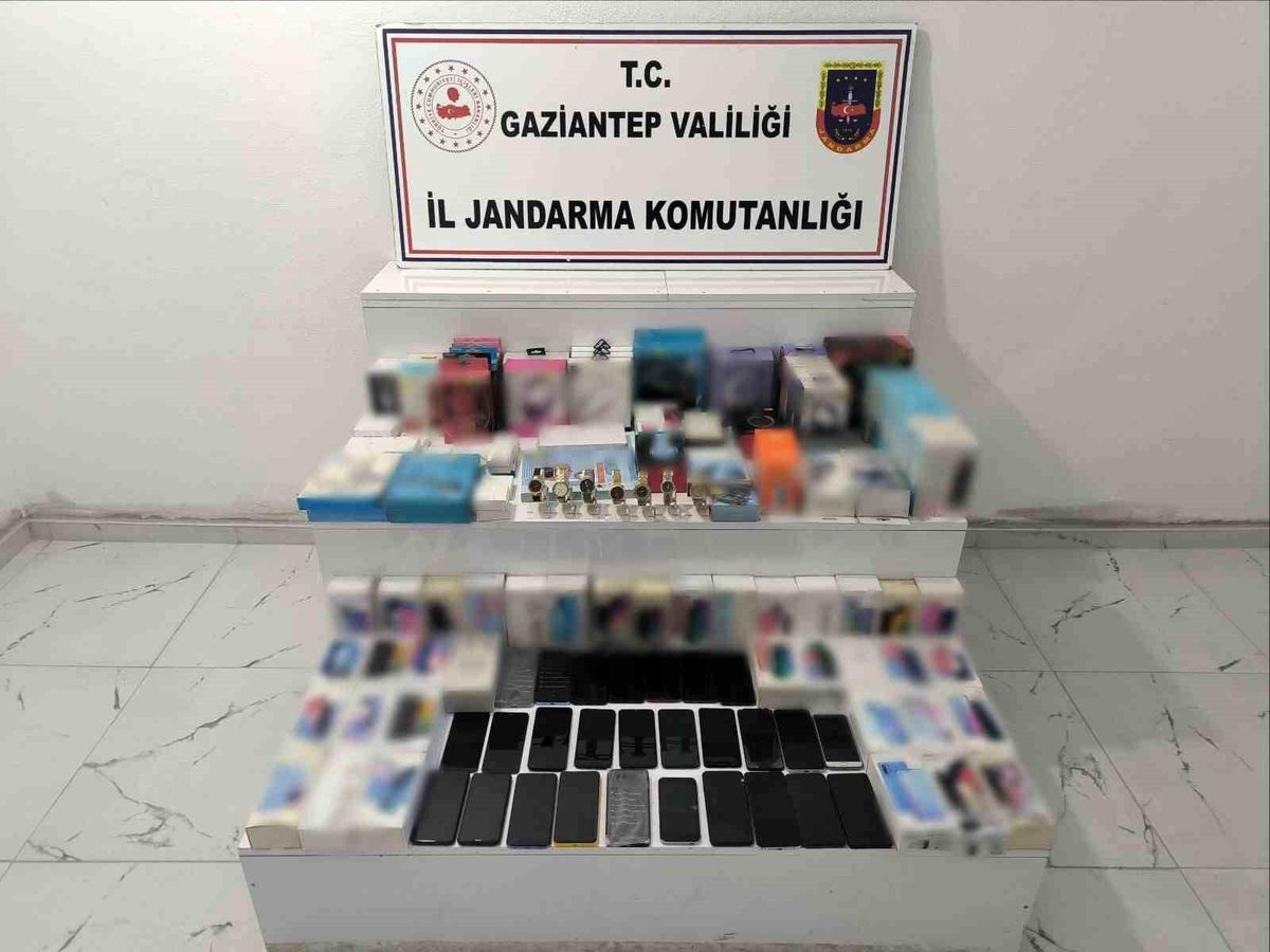 Gaziantep\'te 1 milyon TL değerinde kaçak elektronik eşya ele geçirildi