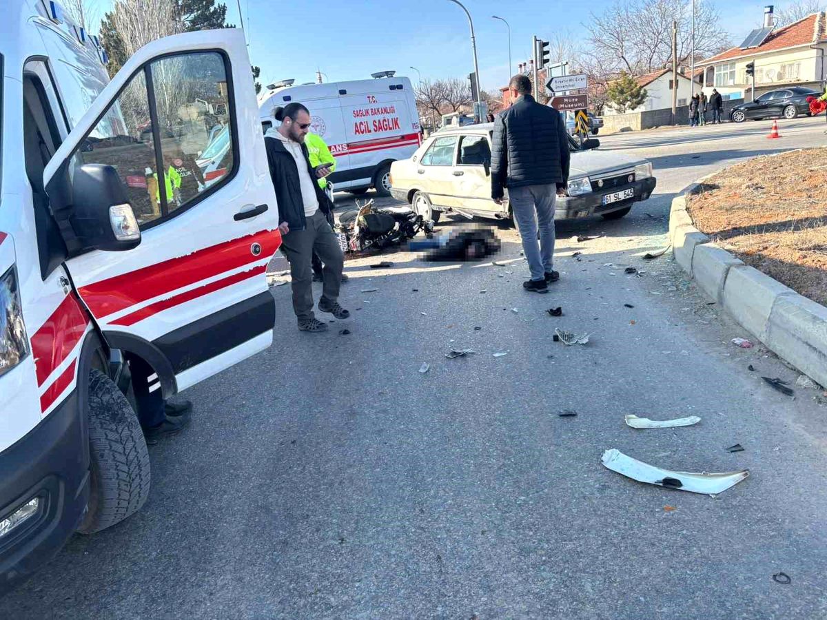 Kırşehir\'de Trafik Kazası: 1 Ölü, 1 Yaralı