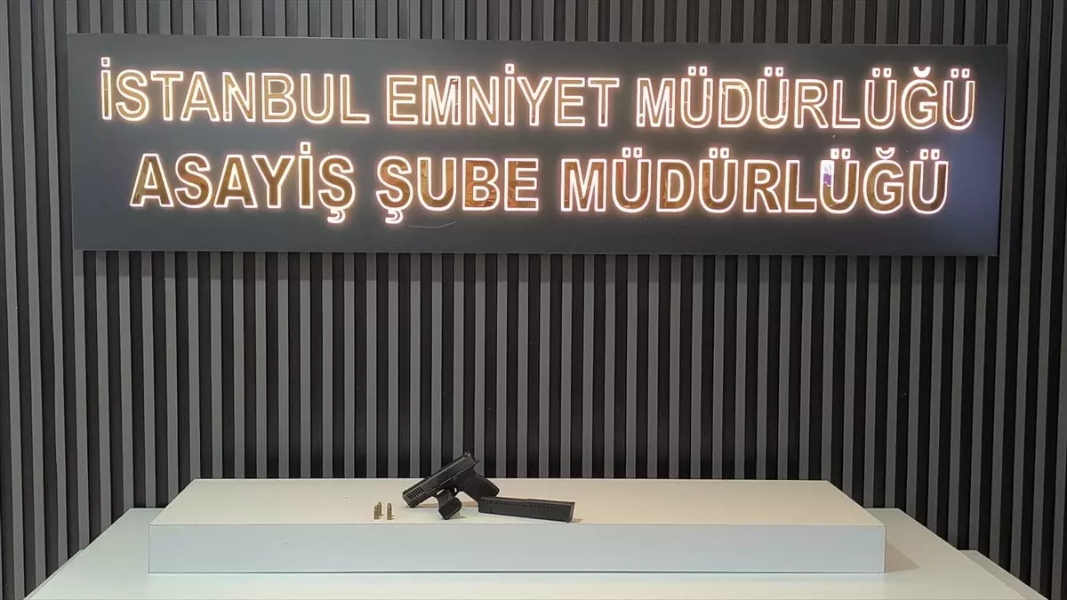 Esenler\'de 500 Bin Liralık Soygunun Zanlıları Adliyeye Sevk Edildi