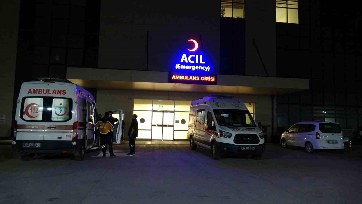 Burdur\'da Yaşlı Kadın Trafik Kazasında Hayatını Kaybetti